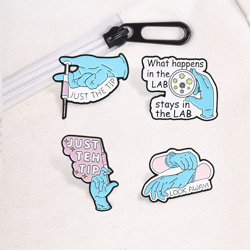 What Happens In The Lab Enamel - Medical Lab Humor recension och pris